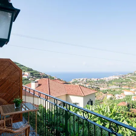 Quinta Da Saraiva * Câmara de Lobos