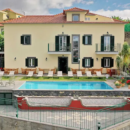 Quinta Da Saraiva * Câmara de Lobos