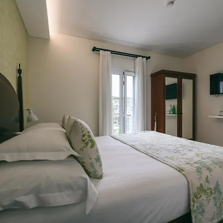 Quinta Da Saraiva Farm stay *